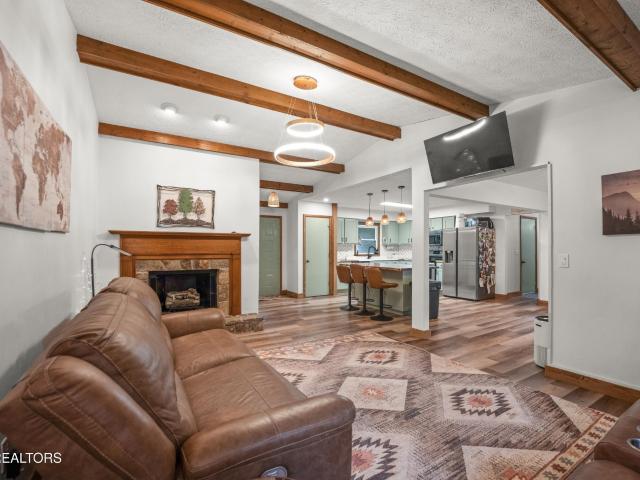 241 Cardinal Loop