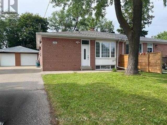 241 Ashlar Road, Richmond Hill, ON, L4C 2W7 house for sale | Listing ID N13532 | Royal LePage