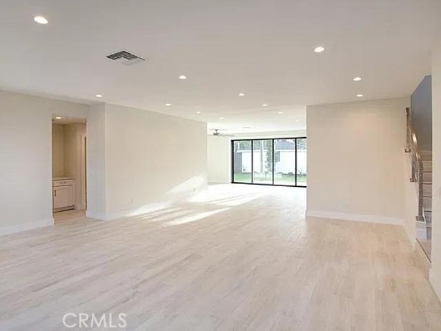 241 E 19th Street