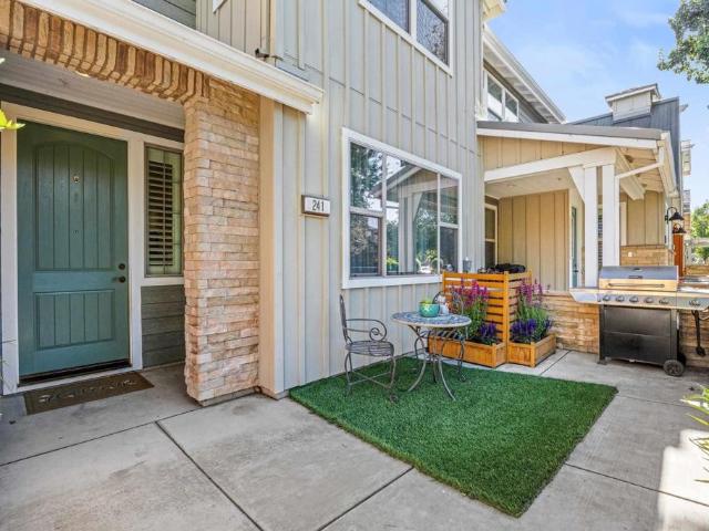 241 Fennel Way