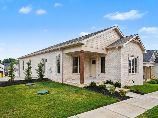241 Franklin St