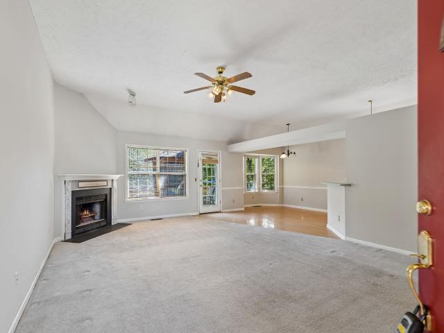 241 Heritage Cir E