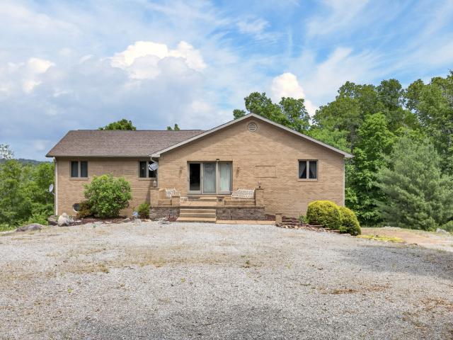 241 Hidden Cove Ln