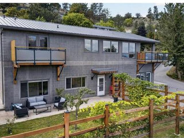 241 Oak Avenue, Kaleden, BC, V0H 1K0 house for sale | Listing ID 10400 | Royal LePage