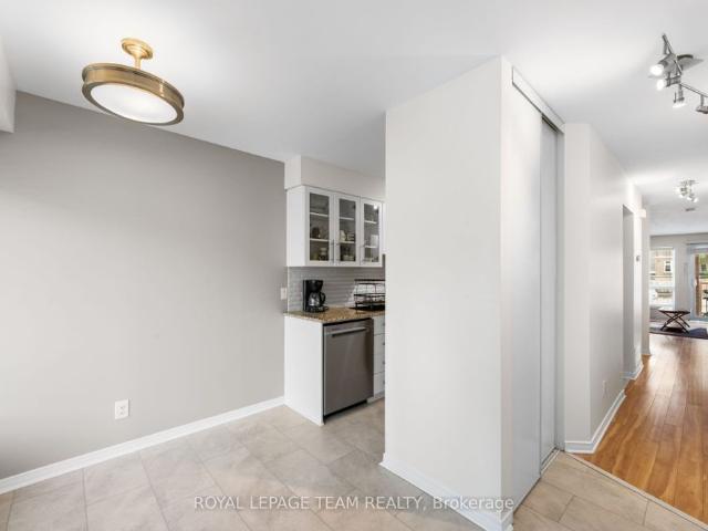 241 Lyon Street N, Ottawa