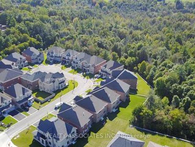 241 Stormont Trail, Vaughan, ON, L4H 4P6 house for sale | Listing ID N13743 | Royal LePage