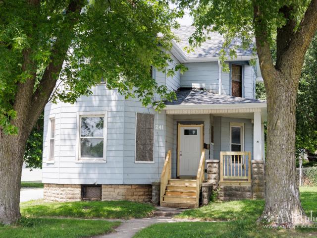 241 W Hickory Street
