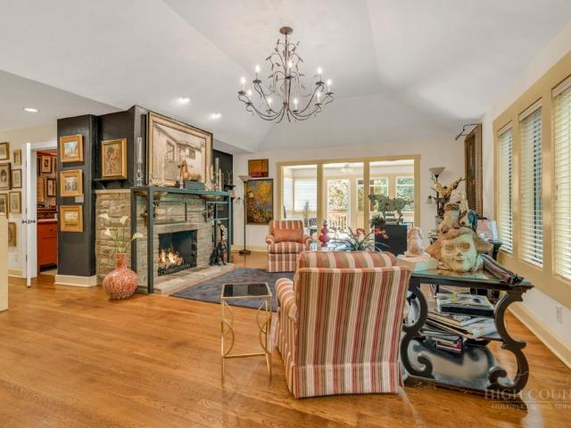 241 Wonderland Trail