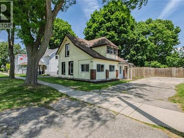 241 Talbot Street S, Simcoe, ON, N3Y 3A1 house for sale | Listing ID 40849 | Royal LePage