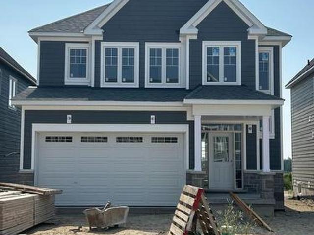 241 Village Gate Drive, Wasaga Beach, ON, L9Z 0J7 house for sale | Listing ID S13542 | Royal LePage