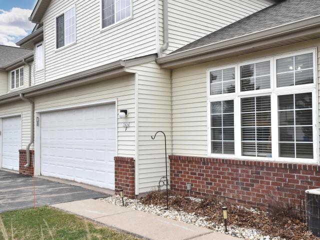 2424 Fox River Pkwy, Unit F