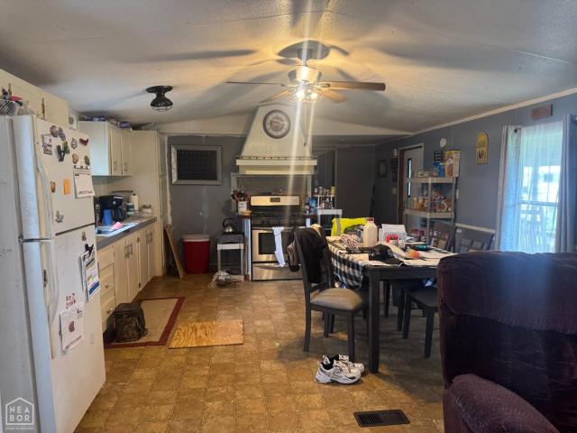 2424 Greene Road 424