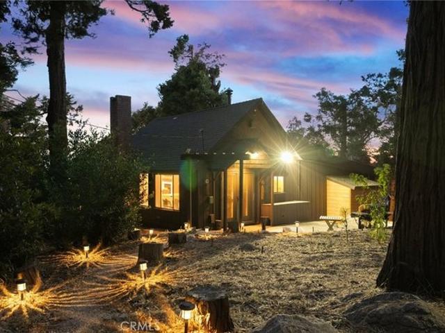 24251 Great View Dr, Crestline, CA 92325