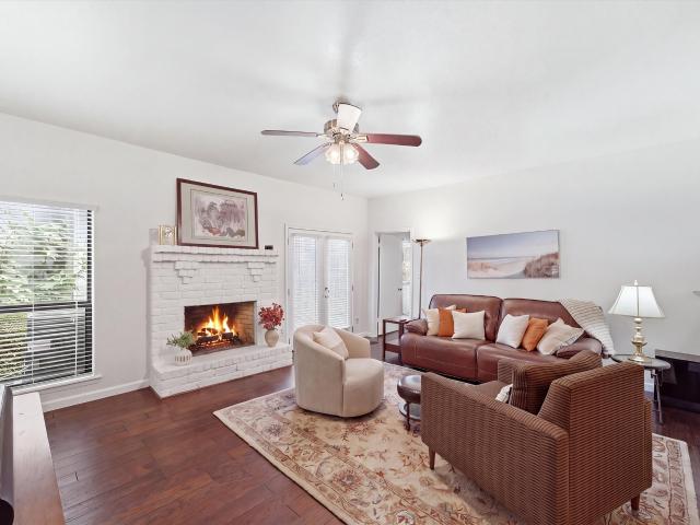 2425 Augusta Drive 23