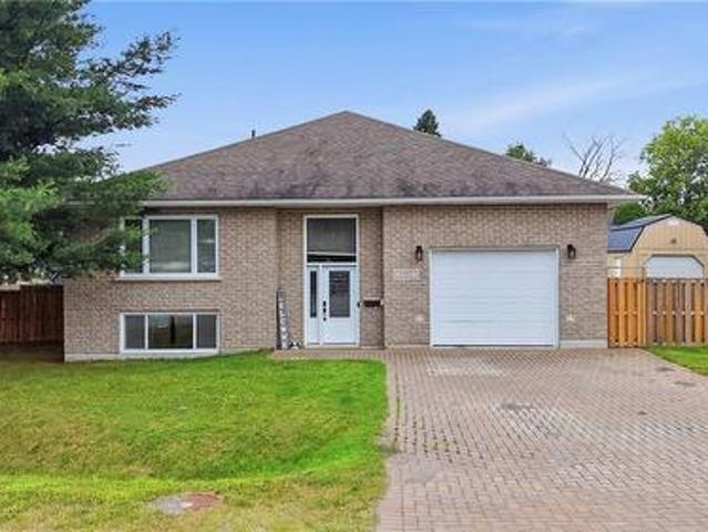 2425 Frontenac Street, Sudbury, ON, P3A 2L7 house for sale | Listing ID 2129 | Royal LePage