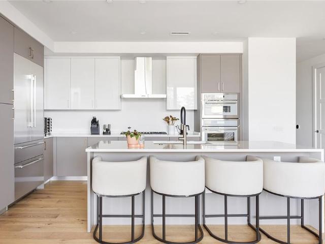 2425 Peachtree Road NE 612