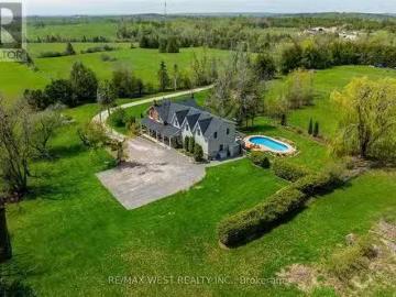 2425 Providence Line, Otonabee South Monaghan, ON, K9J 6X8 h.
