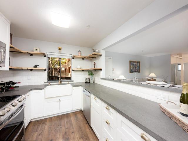 2425 S Norfolk St, Unit 204, San Mateo, CA 94403 | MLS #ML82035