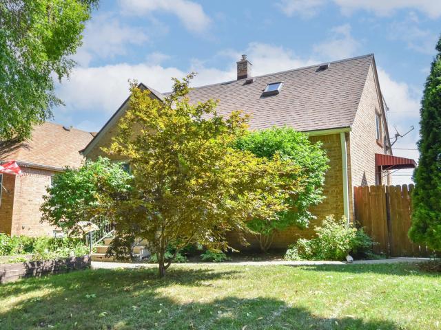 2426 S 73rd St