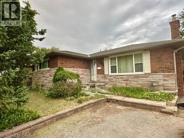 2428 Eileen Drive, Burlington, ON, L7R 1M8 house for sale | Listing ID 40864 | Royal LePage