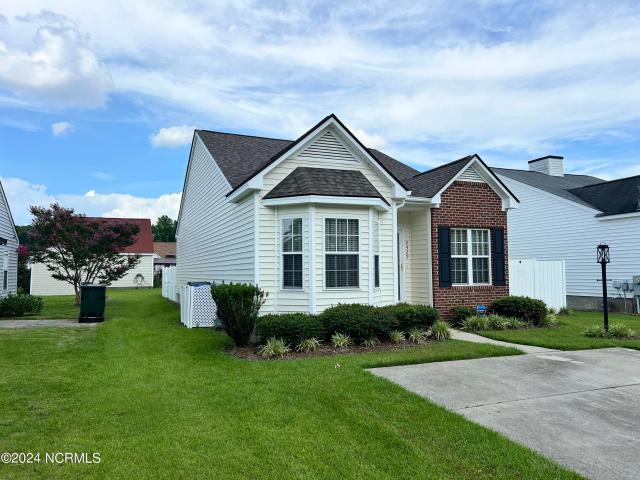 2429 Winding Creek Drive SW
