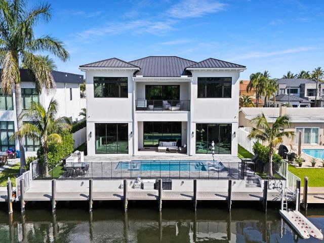 2420 NE 48th St, Lighthouse Point, FL 33064 | MLS #B26010
