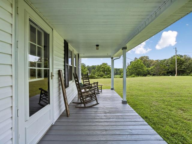 2420 Hawkersmith Rd