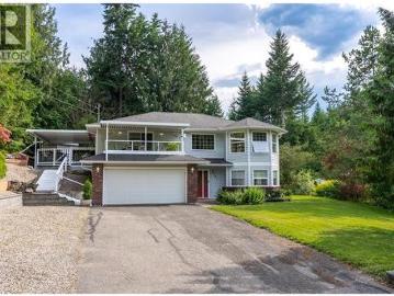 2421 Mount Tuam Crescent, Sorrento, BC, V0E 2W2 house for sale | Listing ID 10392 | Royal LePage