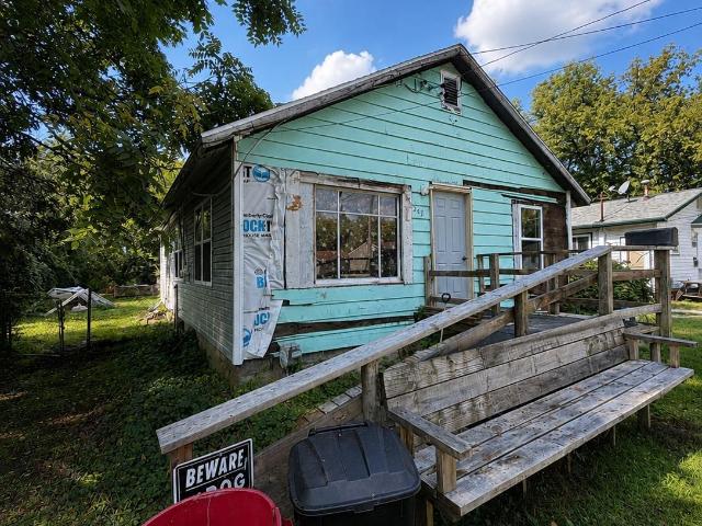 2421 Collingwood Avenue
