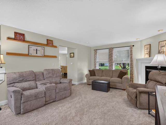 2421 Yorkshire Circle