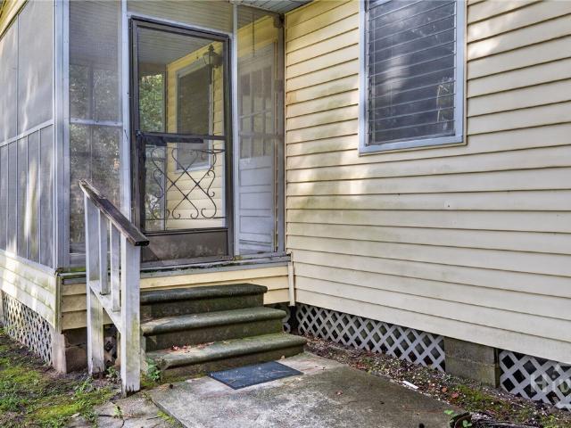 2422 Norwood Avenue