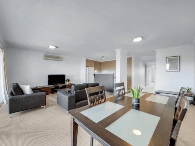24/22 Barney Street Barney Point, QLD 4680