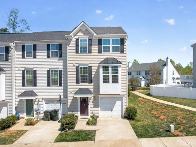 2422 pocoson wood ct