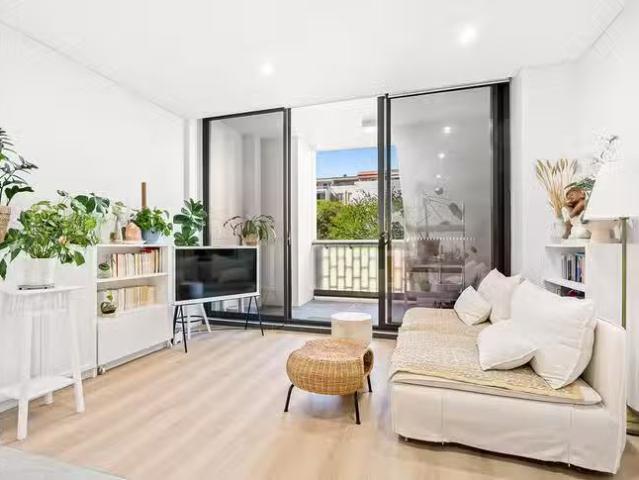 242/351 George Street, Waterloo, NSW 2017