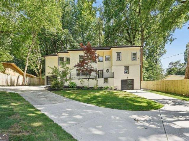 2423 Melinda Drive NE