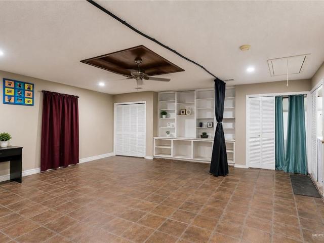 2423 Live Oak Street