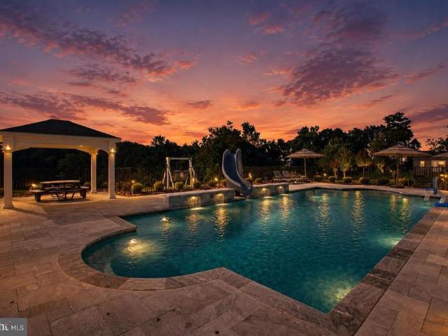 2423 Scotlon Court