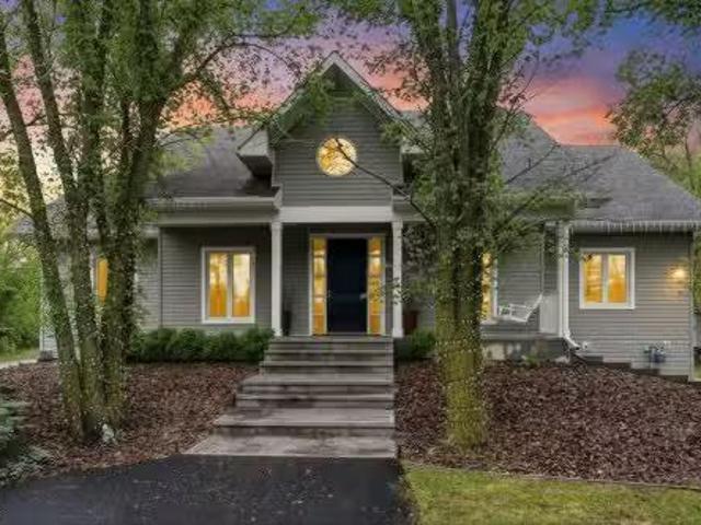 242 53431 Rge Road 221, Rural Strathcona County, AB, T8E 2K7.