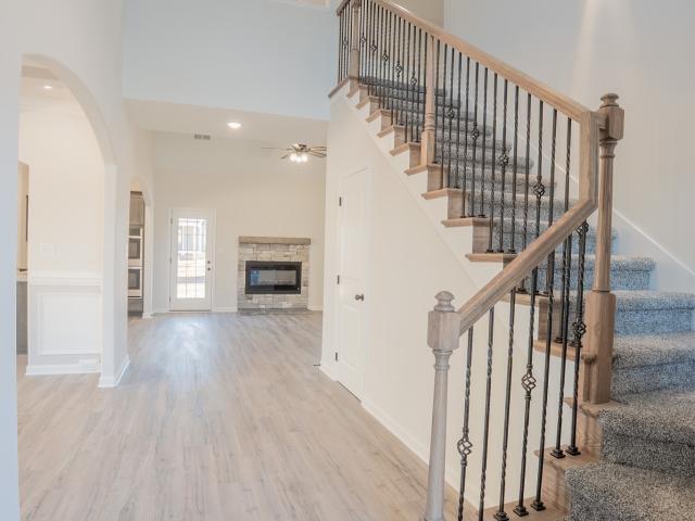 242 Autumnwood Farms