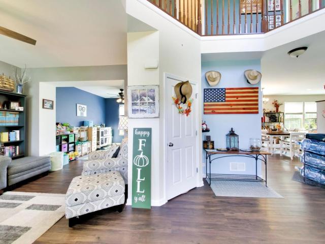 242 Bedford Lane