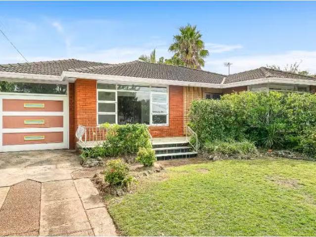 242 Belgrave Esplanade, Sylvania Waters House for rent Listed.