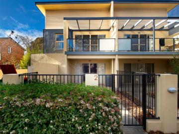 2/42 goodwin street lyneham act apartment for rent lj hooker