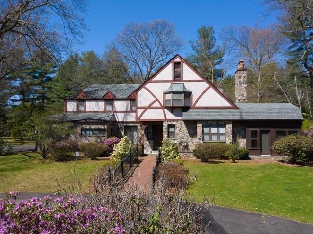 242 Eastwood Dr, Westfield, MA 01085 | MLS #73309