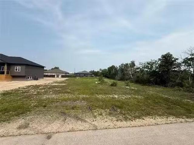 242 Fourth St, Teulon, MB, R0C 3B0 vacant land for sale Lis.