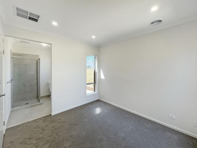 242 Kossuth Street, Sebastopol