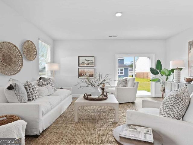 242 Hammersmith Landing