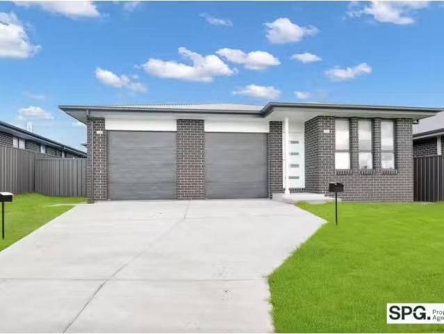 2/42 Lilac St, LOCHINVAR Townhouse for rent Listed by Grace C.