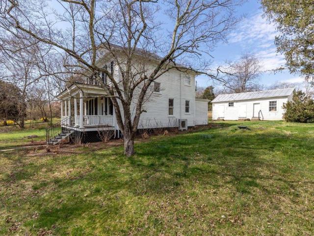 242 Madison Mills Ln