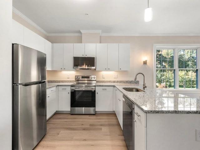 242 Main Unit 101, Millis, US, MA