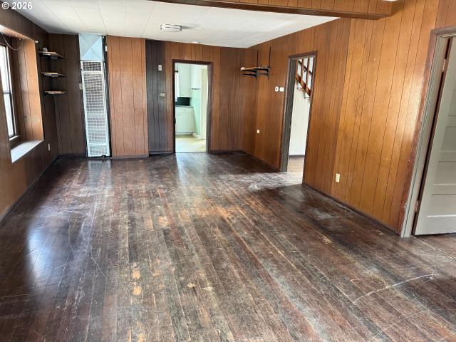 242 S 16TH ST